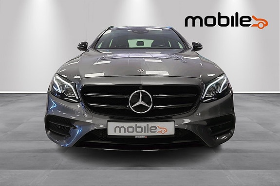 Mercedes-Benz E300 de 18 of 28