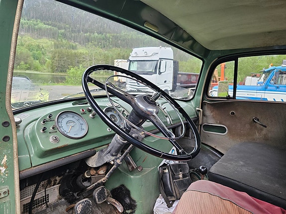Mercedes-Benz LK 1113 2 of 5