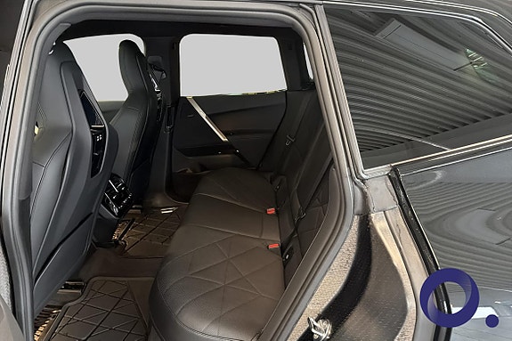 BMW iX 11 of 24
