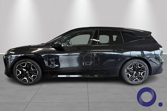 BMW iX 2 of 24