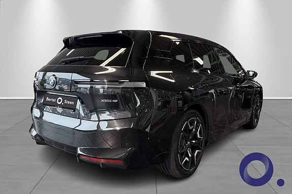 BMW iX 6 of 24