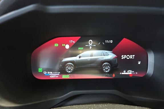 Toyota RAV4 Plug-in Hybrid 12 of 22