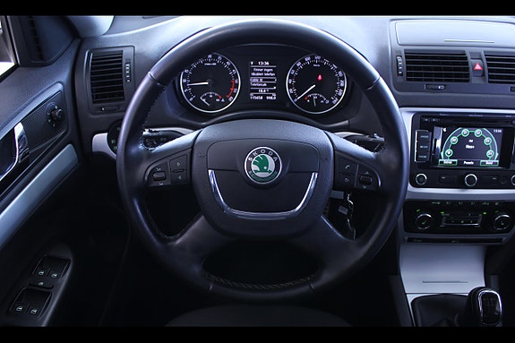 Skoda Octavia 9 of 16
