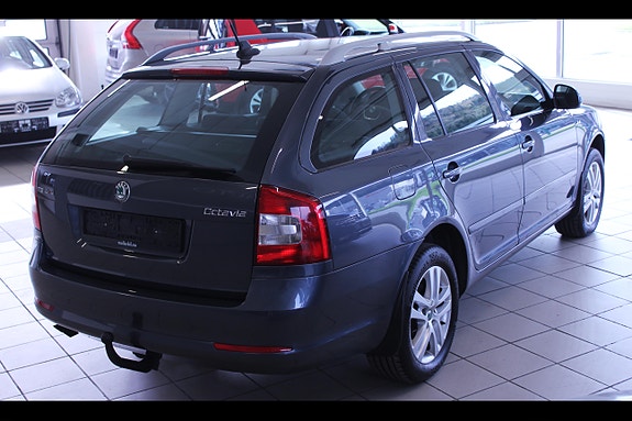 Skoda Octavia 7 of 16