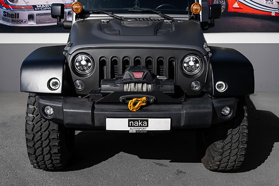 Jeep Wrangler 8 of 30
