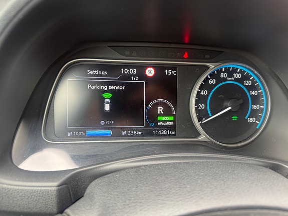 Nissan Leaf 30 of 30