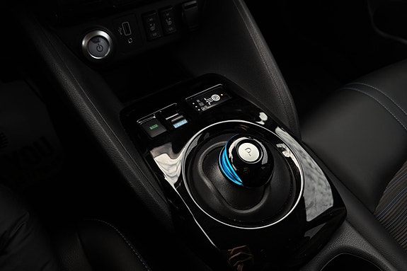 Nissan Leaf 16 of 30