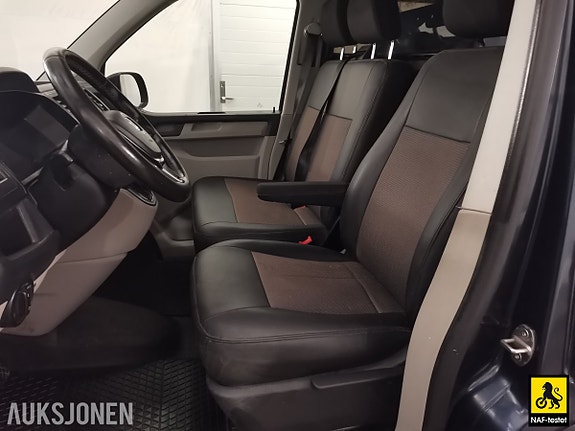 Volkswagen Transporter 10 of 30