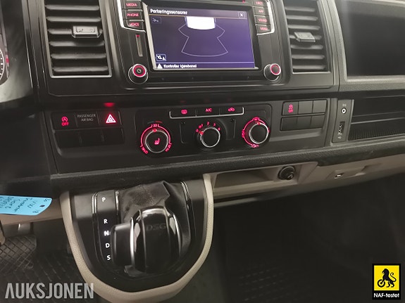 Volkswagen Transporter 21 of 30