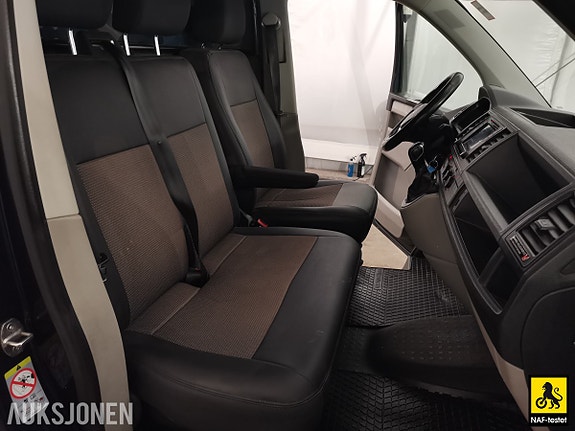 Volkswagen Transporter 26 of 30