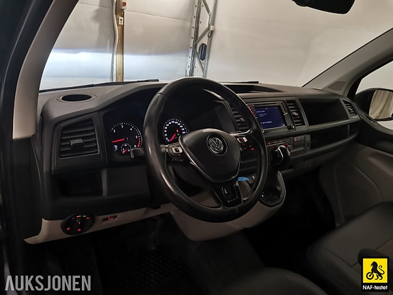 Volkswagen Transporter 24 of 30