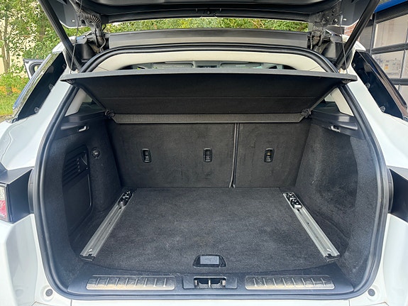 Land Rover Range Rover Evoque 27 of 28