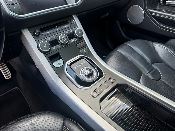Land Rover Range Rover Evoque 18 of 28
