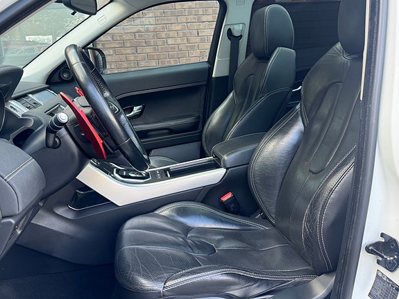 Land Rover Range Rover Evoque 12 of 28