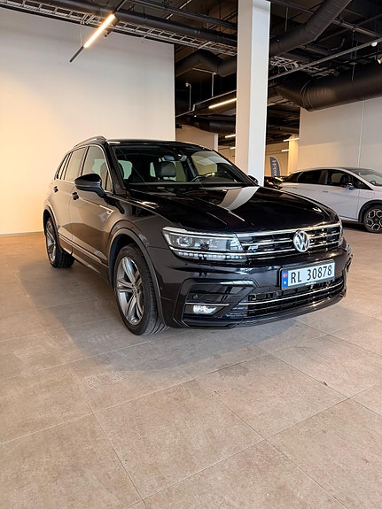 Volkswagen Tiguan 2 of 30