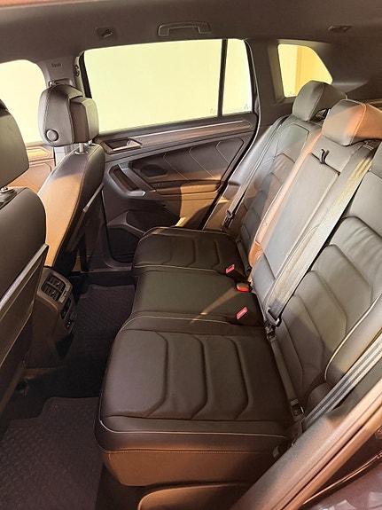 Volkswagen Tiguan 27 of 30