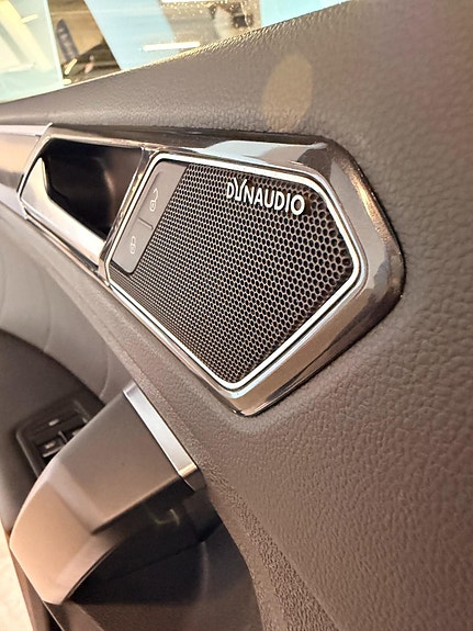 Volkswagen Tiguan 25 of 30