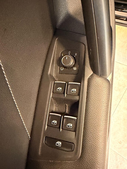 Volkswagen Tiguan 26 of 30