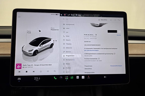 Tesla Model 3 26 of 30