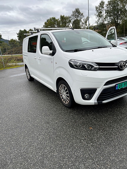 Toyota Proace 2 of 14