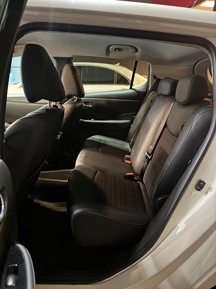 Nissan Leaf 16 of 30