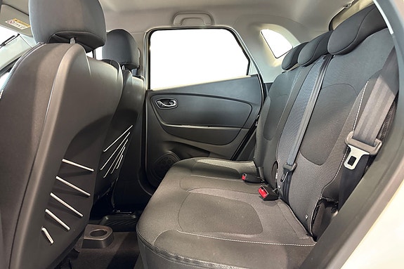 Renault Captur 16 of 24