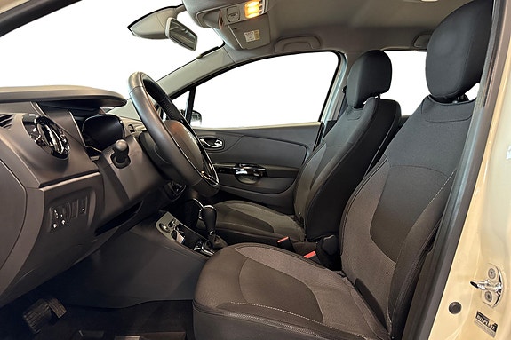 Renault Captur 10 of 24