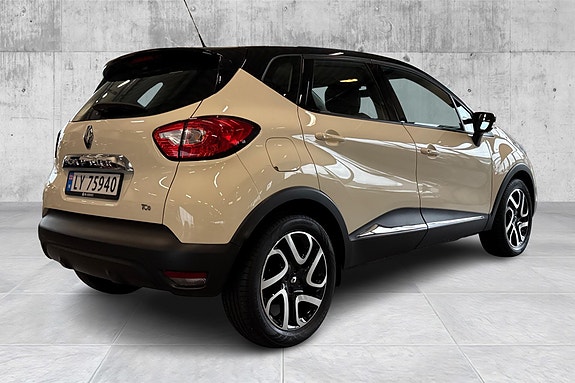 Renault Captur 5 of 24