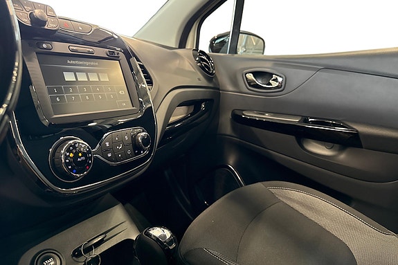 Renault Captur 12 of 24