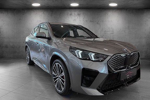 BMW iX2 7 of 24