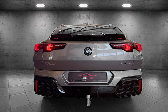 BMW iX2 4 of 24