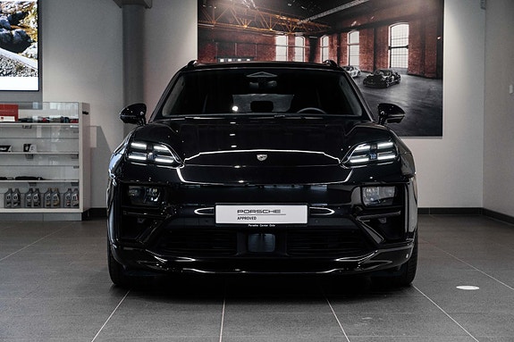 Porsche Macan 20 of 30