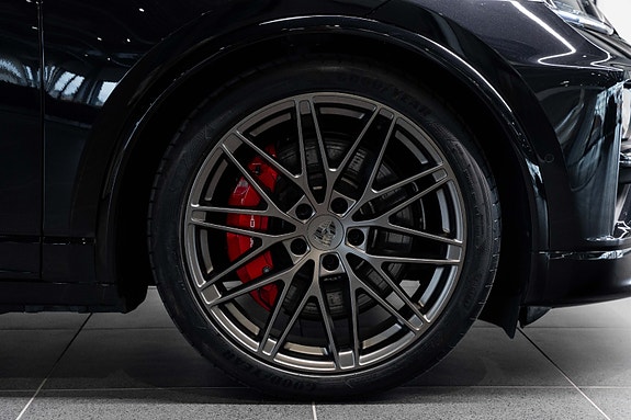 Porsche Macan 17 of 30