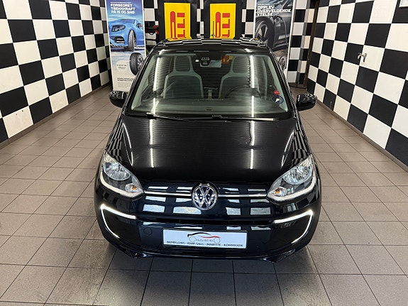 Volkswagen e-Up! 4 of 30