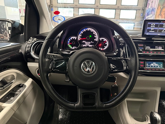Volkswagen e-Up! 19 of 30