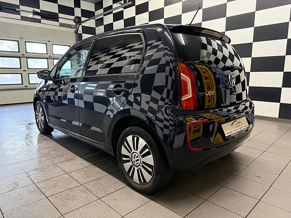 Volkswagen e-Up! 11 of 30