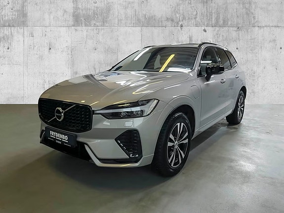 Volvo XC60 2 of 17