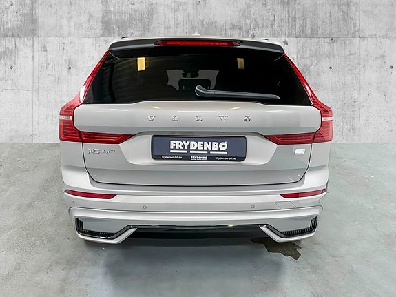 Volvo XC60 5 of 17
