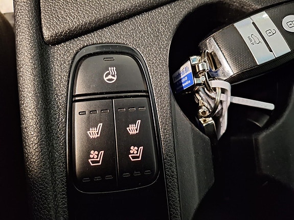 Kia Niro 14 of 21