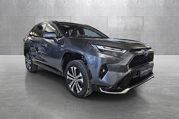Toyota RAV4 Plug-in Hybrid 7 of 26