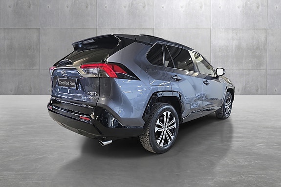 Toyota RAV4 Plug-in Hybrid 5 of 26