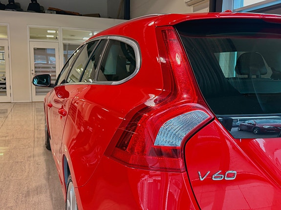 Volvo V60 7 of 30