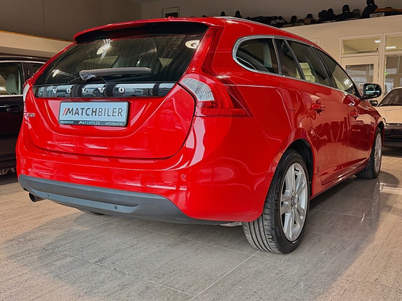 Volvo V60 14 of 30