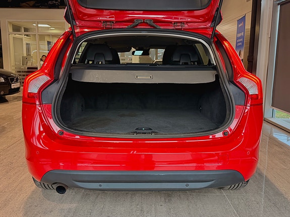 Volvo V60 18 of 30