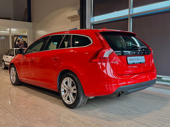 Volvo V60 9 of 30