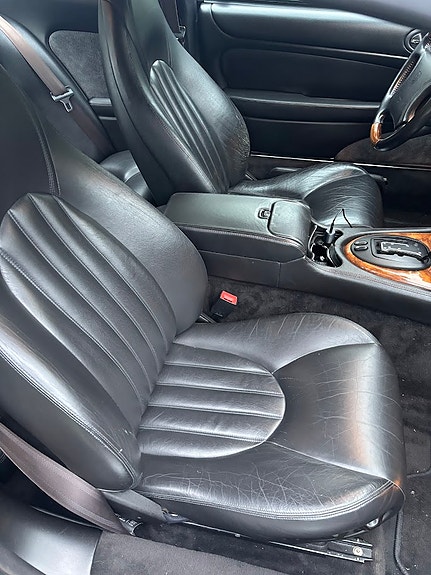 Jaguar XK 20 of 26