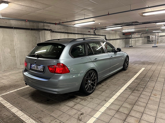 BMW 318d 9 of 30