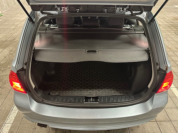 BMW 318d 15 of 30