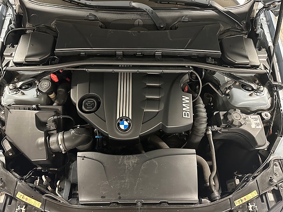 BMW 318d 20 of 30
