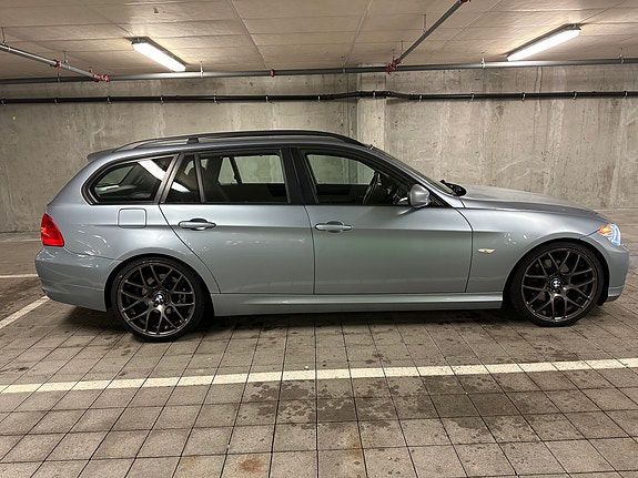 BMW 318d 10 of 30